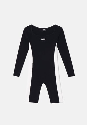Jumpsuit lungo a maniche lunghe bianco e nero con scollo quadrato, design aderente, caratterizzato da un logo sul petto e pannelli laterali a contrasto.
