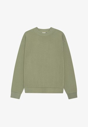 Olijfgroene sweatshirt gemaakt van zachte stof, met een ronde halslijn, lange mouwen en geribbelde boorden en zoom. Glad textuur, eenvoudig ontwerp.