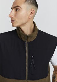 Blend BHSWEAT VEST - Väst - coffee liqueúr