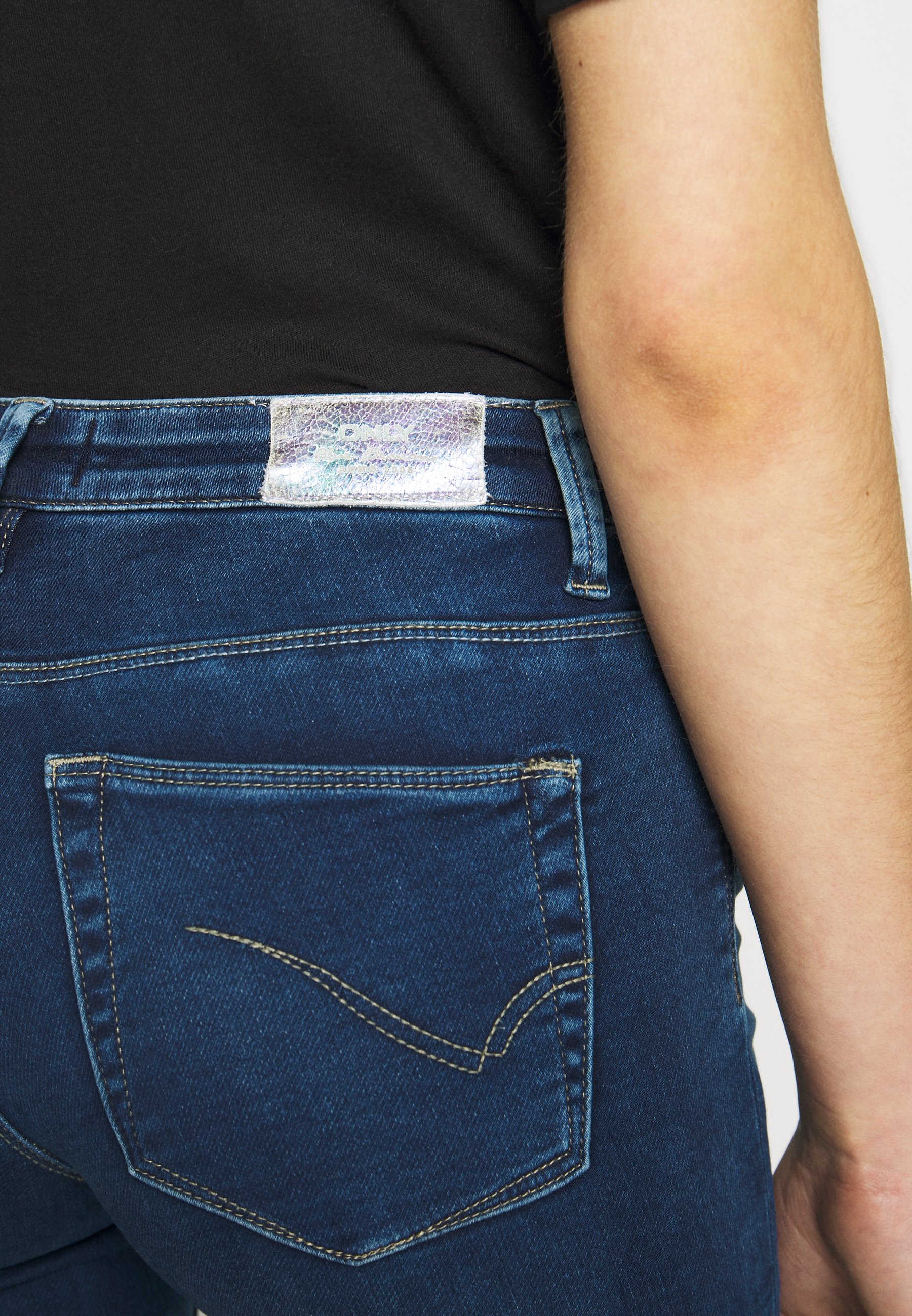 ONLY ONLCARMEN JOG - Jeans Skinny Fit 
