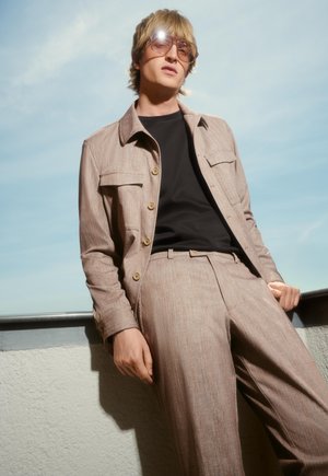 CG – Club of Gents, CG ORLANDO-J - Trousers - dunkelbeige