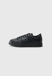 Unselected, black