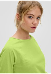 s.Oliver Longsleeve - limettengrün