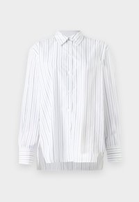 Camicetta bianca con strisce grigie verticali, maniche lunghe, chiusura con bottoni frontale e colletto classico. Presenta slits laterali e maniche con risvolto.