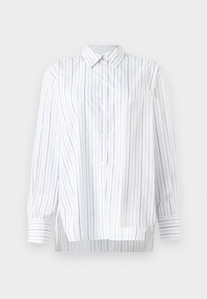 Balta marškiniai su vertikaliomis pilkomis juostelėmis, ilgomis rankovėmis, mygtukų užsegimu priekyje ir klasikiniu apykakle. Yra šoninės skyles ir rankovės su užlenkimais.