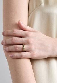 BAGUE CLOS BAGUETTES TSAVORITES OJ - Anel - yellow gold-coloured