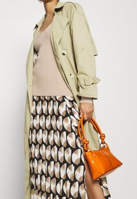 ARKET Stickad tröja - beige