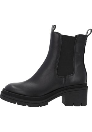 Platform ankle boots - black