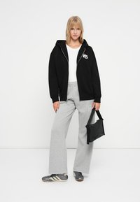 Pegador TULIA OVERSIZED - Felpa con zip - washed black