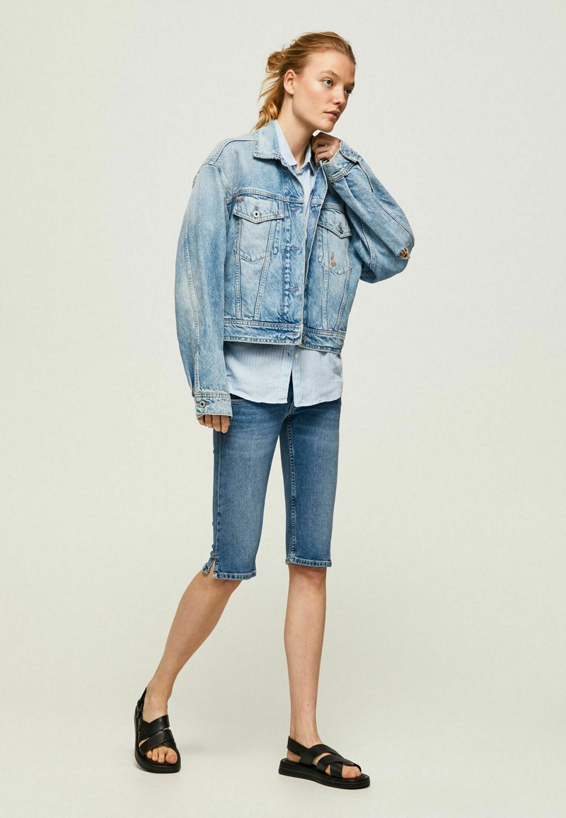 Pantaloni scurți din denim