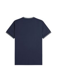 Camiseta de algodón en color navy con mangas cortas, cuello redondo con un borde a rayas y una textura suave. Sin patrones ni gráficos.
