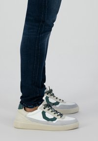 Dstrezzed Sneakers basse - green