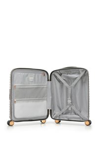 Walizka wielkości kabinowej z szarym, teksturowanym wnętrzem. Posiada dwie siatkowe kieszenie, pasek do zabezpieczenia przedmiotów oraz cztery kółka dla łatwego przemieszczania.