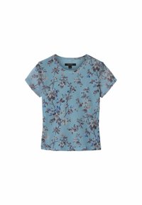 Lichtblauw ribgebreid T-shirt met korte mouwen, een ronde hals en een bloemenpatroon in tinten paars, bruin en blauw.