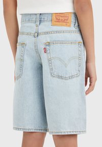 Levi's® SKATE - Shorts di jeans - blue denim