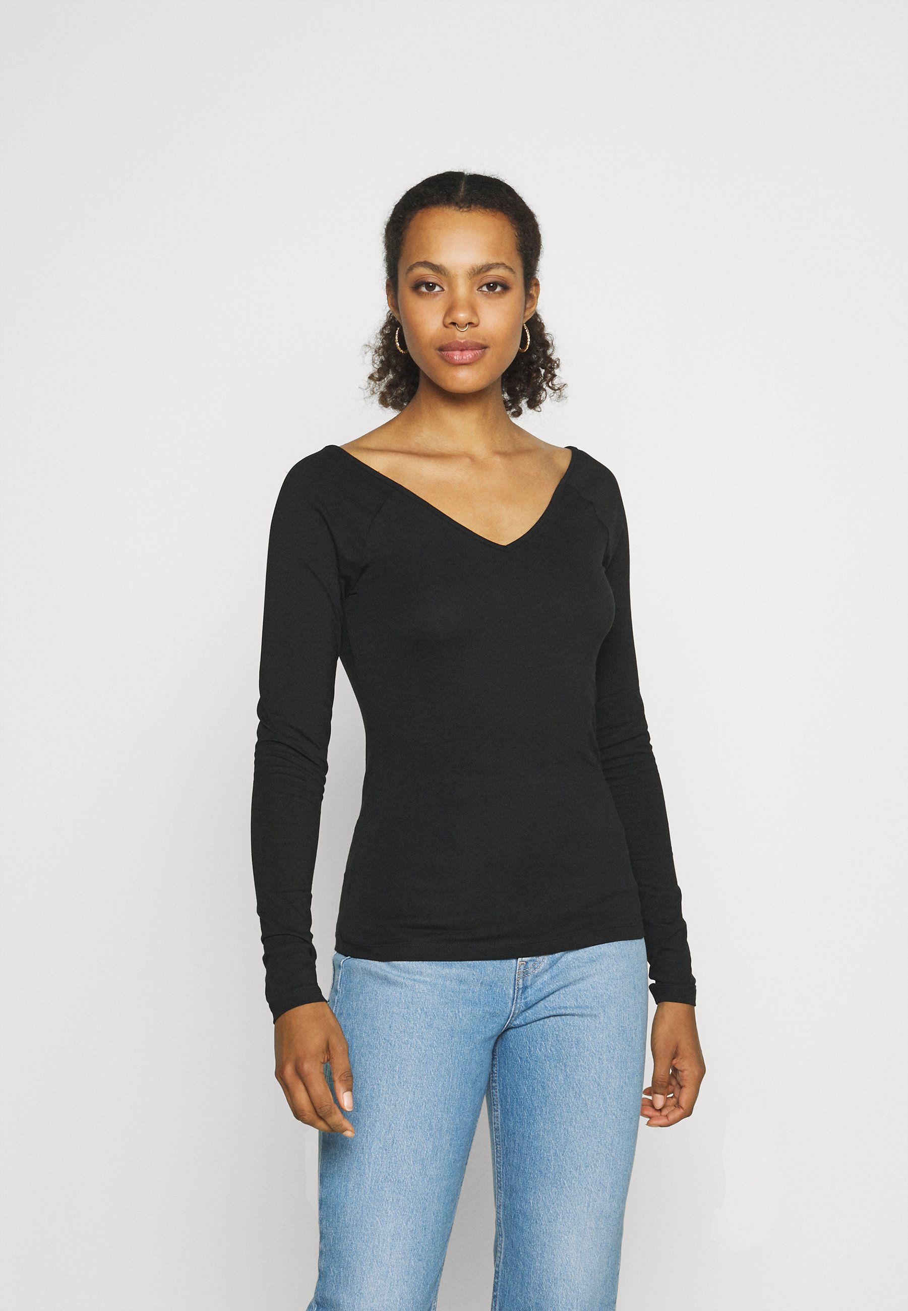box neck shirt