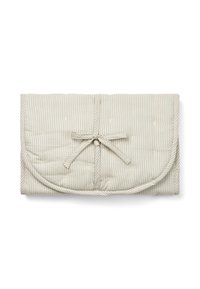 Borsa di stoccaggio in tessuto trapuntato di un morbido beige con strisce azzurro chiaro, con bordi arrotondati e chiusura a fiocco annodato sul davanti.