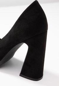 Even&Odd Klassiska pumps - black