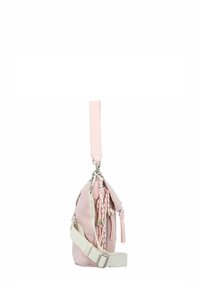 Borsa in pelle rosa chiaro con un design testurizzato, dotata di numerosi pon-pon e hardware argentato. Cinghia regolabile color crema attaccata per versatilità.