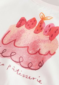 Neselectat, pink cake