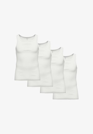 Vier schlichte weiße ärmellose Unterhemden, versetzt aneinandergereiht auf weißem Hintergrund, zeigen Vorderteil- und Halsausschnittdetails.