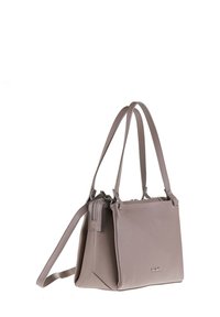 Borsa a tracolla in pelle grigia chiara con due manici, forma rettangolare, superficie testurizzata, chiusura con zip e tracolla rimovibile.