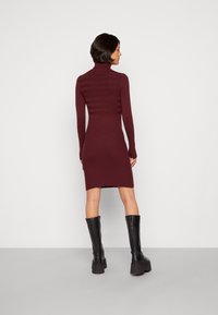 Morgan RMENTO - Abito in maglia - dark purple