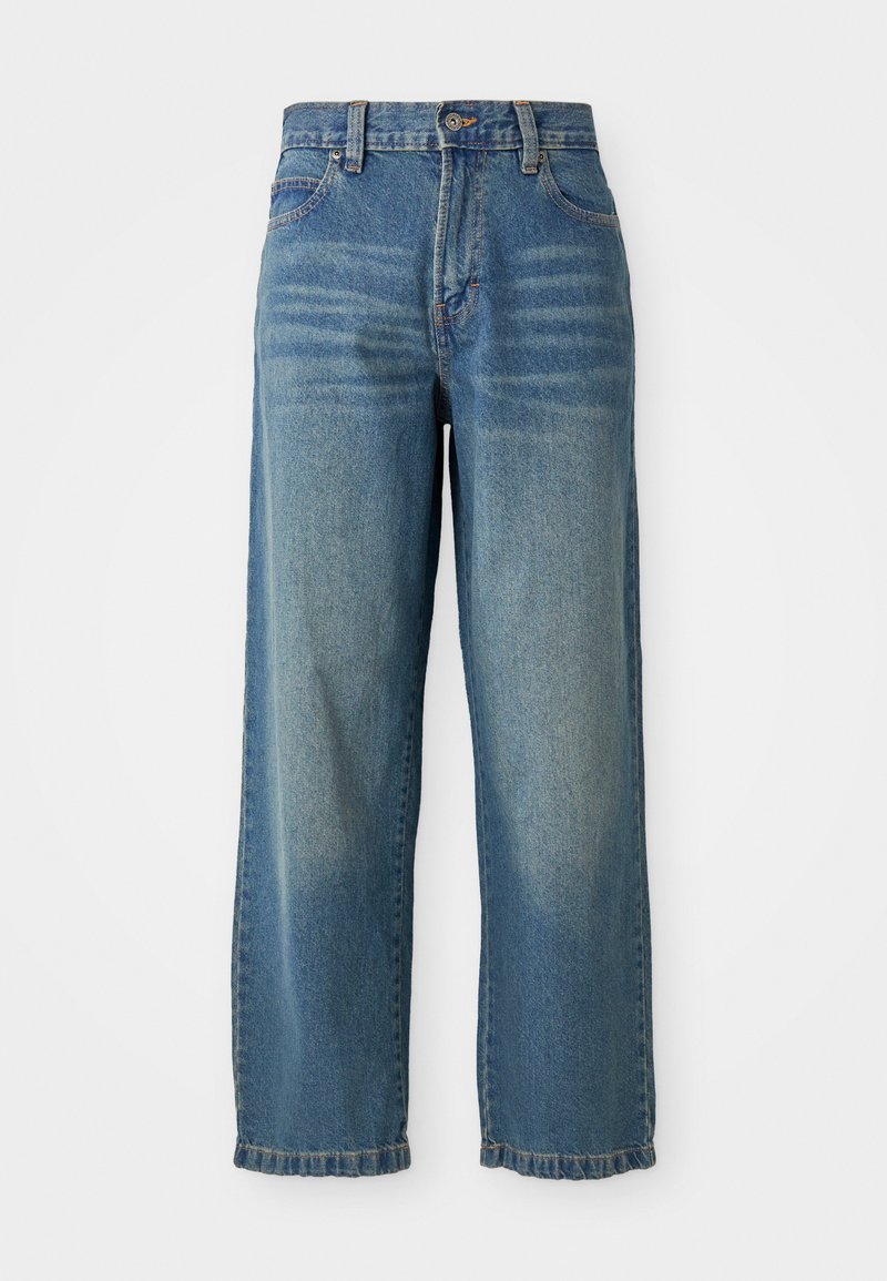 Lichtblauwe denim wijde broek met een hoge taille, vijf zakken en een licht vervaagde afwerking. Voorzien van een knoop- en ritsclosure.