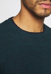 Brave Soul Stickad tröja - dark blue