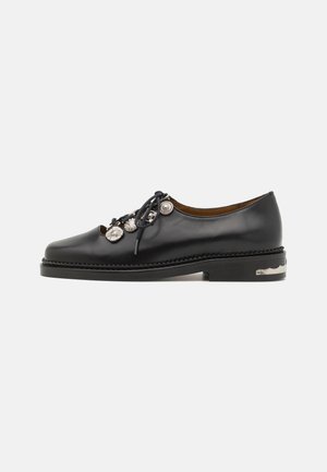 Toga Lace-ups - black
