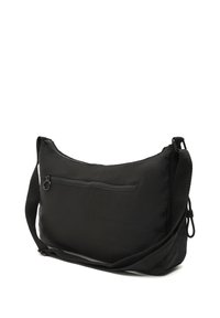 Sac en bandoulière noir en nylon, doté d'une poche zippée à l'avant, d'une large sangle et d'une texture lisse et mate.