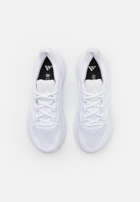 adidas Performance ULTRARUN 5 WOMEN - Hardloopschoenen voor op de weg - footwear white/core black