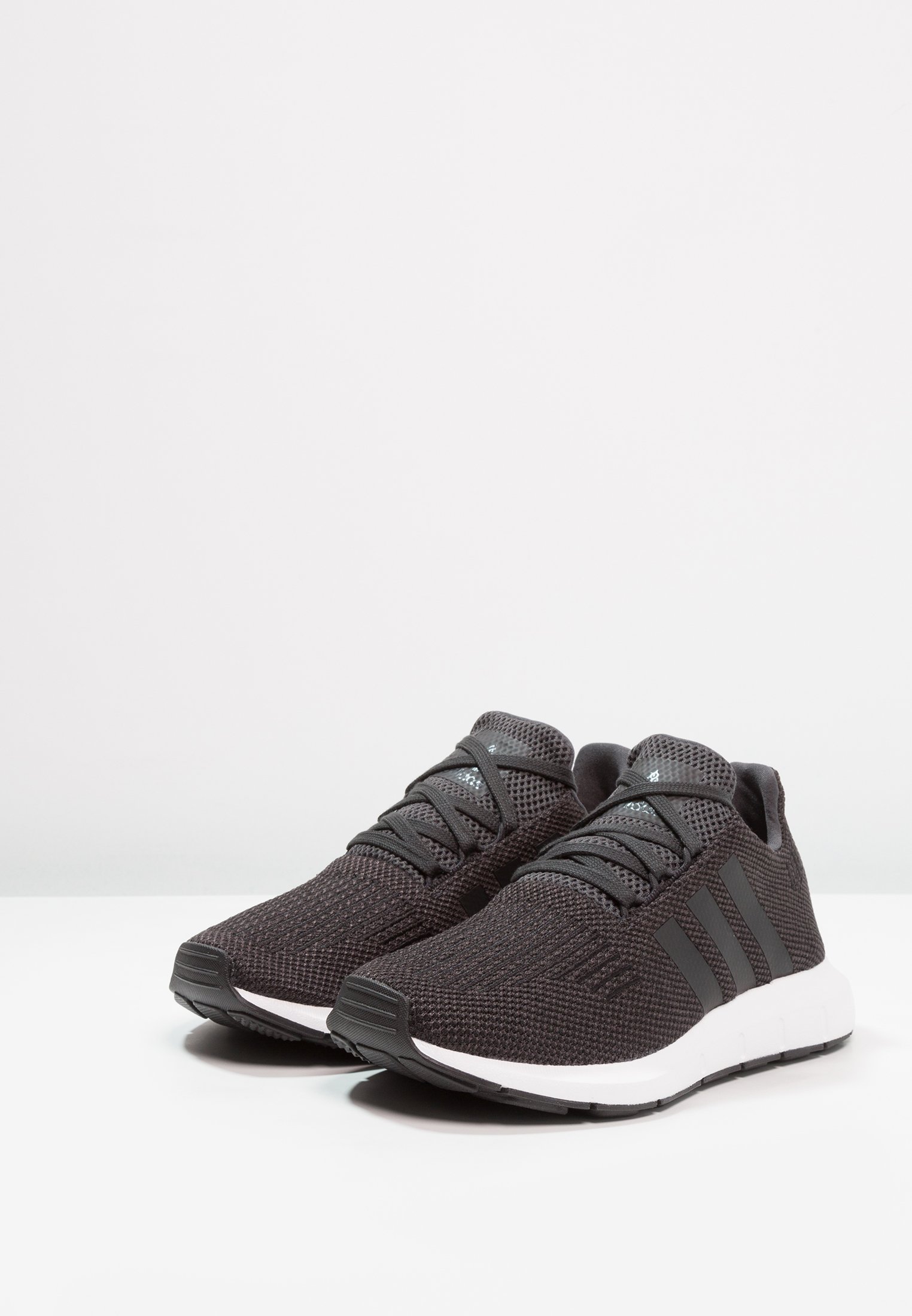 adidas Originals SWIFT RUN Sneaker low carboncore black adidas Swift Run W Schuhe oliv gold meliert