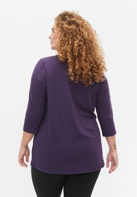 Active by Zizzi WORKOUT  - Top dugih rukava - purple plumeria