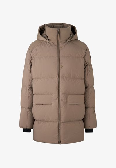 Puffer jacket in light brown, featuring a zip front, two large front pockets, and a hood. Smooth fabric with a soft texture.