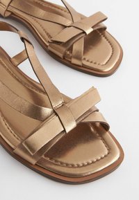 Next FOREVER COMFORT - Páskové sandály  - bronze