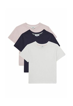 Trei tricouri cu mâneci scurte în roz, bleumarin și alb. Realizate din bumbac, au gât rotund și croială lejeră. Etichetele sunt vizibile.