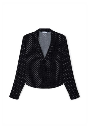 Czarna bluzka z długim rękawem, dekoltem w kształcie litery V i białymi kropeczkami. Miękka tkanina, lekko skrócona sylwetka oraz zapięcie na guziki z przodu.