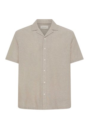 Bež košulja kratkih rukava na kopčanje s kamp ovratnikom i sedam gumba sprijeda, izrađena od lagane tkanine.