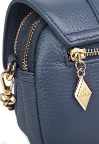 C'iel ALAIA granatowy