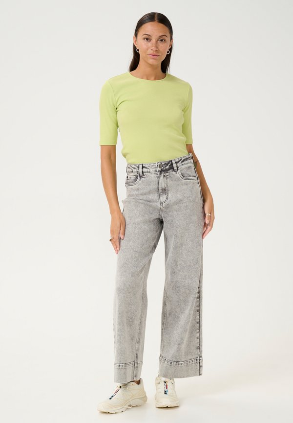 KACARNA - Basic T-shirt4