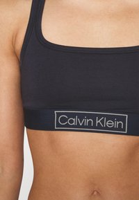 Calvin Klein Underwear UNLINED BRALETTE REIMAGINED HERITAGE - Hosszított melltartó - night sky