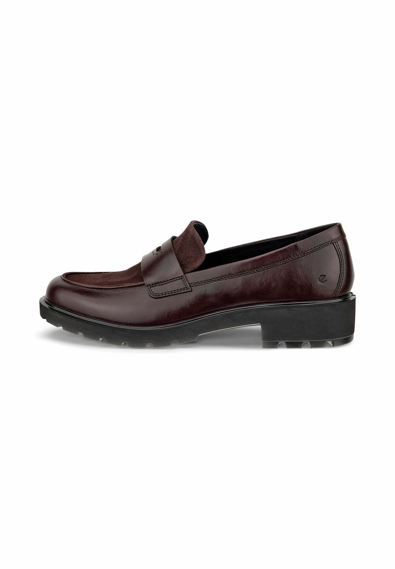 Bordeaux leren instappers met een gestructureerde suede accent, lage zwarte rubberen hak en decoratieve stiksels langs de rand.
