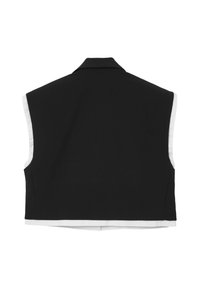 Schwarze, kurz geschnittene Weste mit Kragen und ärmellosem Design. Weiße Kante entlang der Ränder sorgt für einen kontrastierenden Akzent. Glatte Stofftextur.