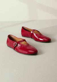 Next WIDE FIT SIGNATURE MARY JANE - Riemchenballerina - light red