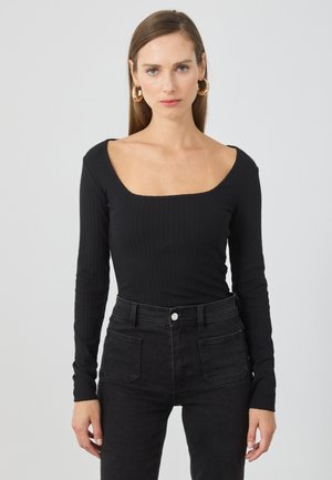 Long sleeved top - black