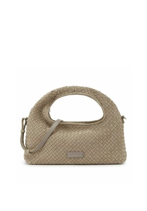 Sac à main en tissu taupe avec poignée arrondie, bandoulière amovible et étiquette de marque rectangulaire à l'avant.