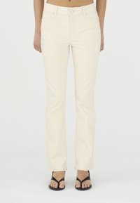 JOHANNA KICK FLARE WASH NATURAL - Platėjantys džinsai - ecru