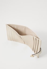 Guess CRESIDIA TAB CARD CASE - Wallet - bone