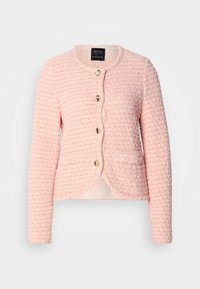 Rostos rózsaszín kardigán hosszú ujjakkal, kerek nyakkal és öt aranyszínű gombbal. Két zsebbel és enyhén rövidített kialakítással rendelkezik.